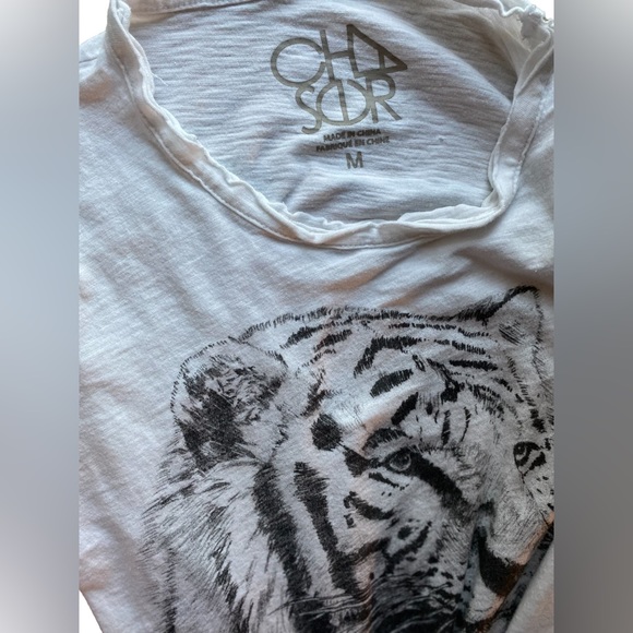 Chaser | Medium white big cat short sleeved shirt - Picture 3 of 6